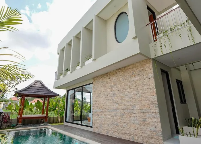 Glucks Private Pool Villa *